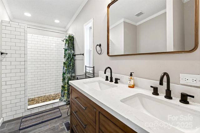 157 Blue Bird Meadows Drive, Nebo, NC 28761