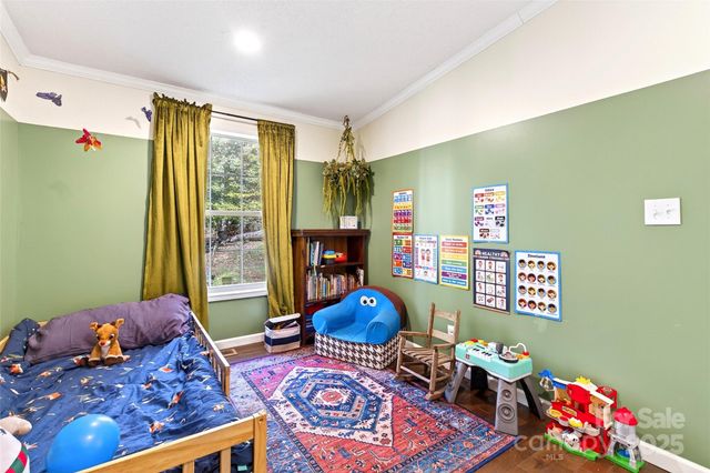 157 Blue Bird Meadows Drive, Nebo, NC 28761