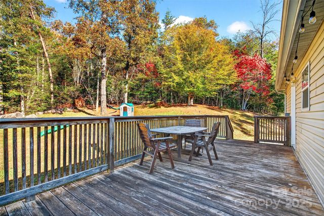 157 Blue Bird Meadows Drive, Nebo, NC 28761