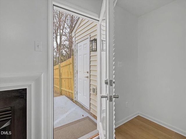 4805 Tanglewood Oaks Street, Raleigh, NC 27610