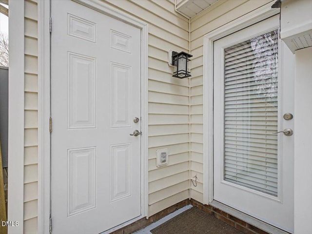 4805 Tanglewood Oaks Street, Raleigh, NC 27610