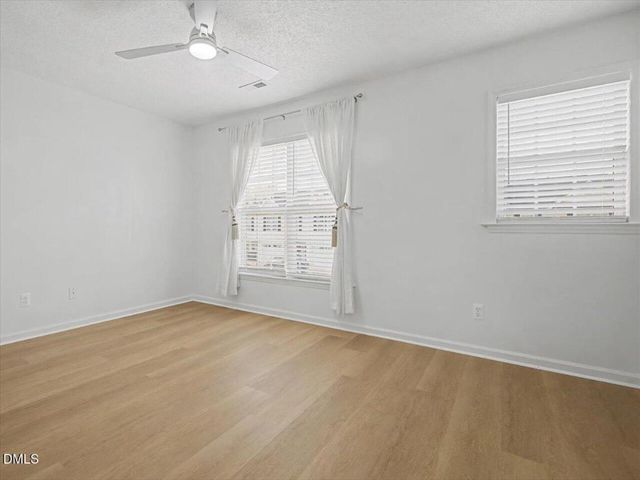 4805 Tanglewood Oaks Street, Raleigh, NC 27610