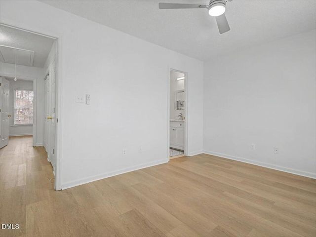 4805 Tanglewood Oaks Street, Raleigh, NC 27610