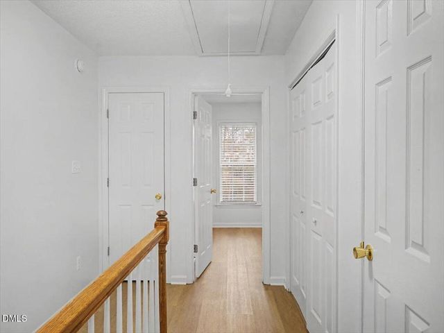 4805 Tanglewood Oaks Street, Raleigh, NC 27610