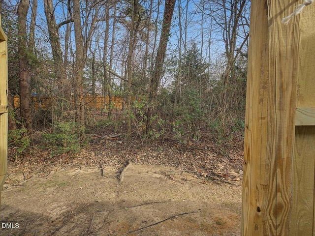 4805 Tanglewood Oaks Street, Raleigh, NC 27610