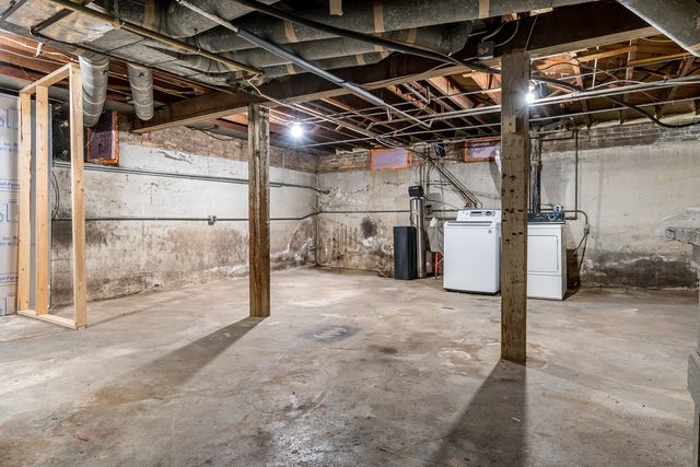 412 N STATE Street, Belvidere, IL 61008