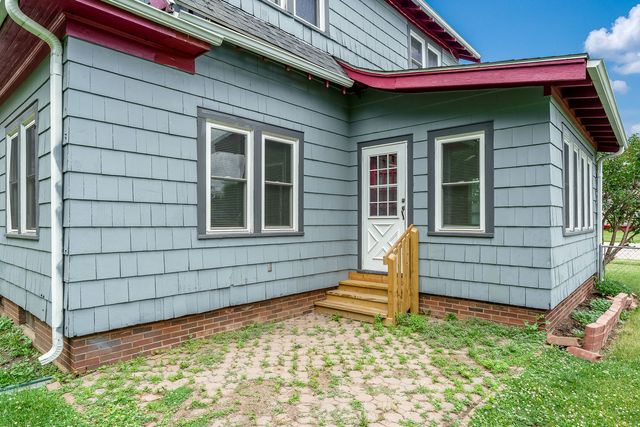 412 N STATE Street, Belvidere, IL 61008