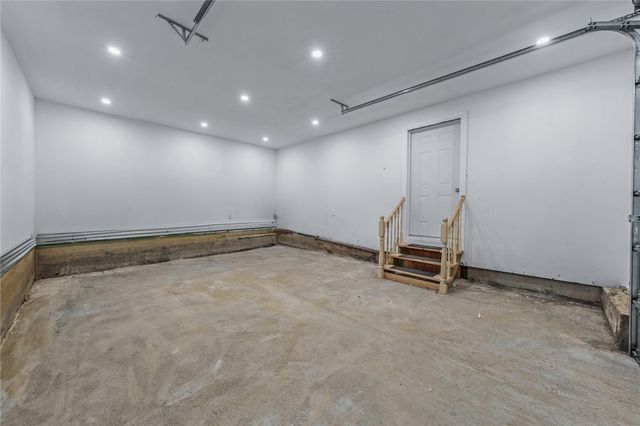 99-03 207th St, Queens Village, NY 11429