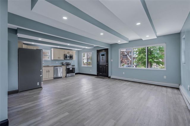 99-03 207th St, Queens Village, NY 11429