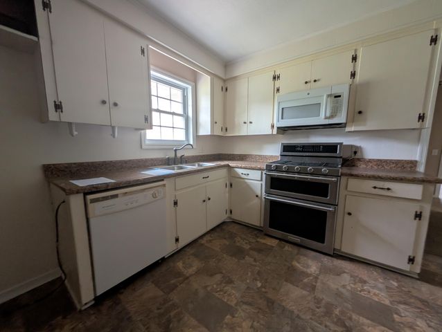 33 Elliott Court, Walterboro, SC 29488