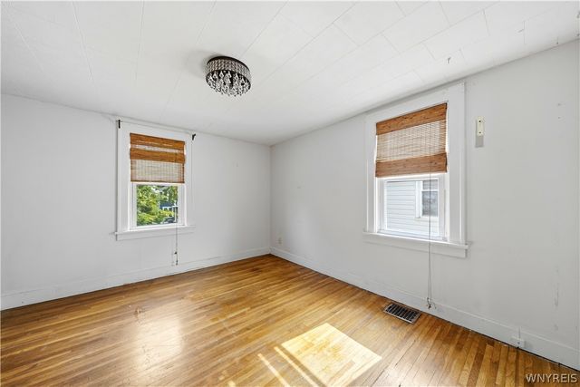 80 Mayville Avenue, Tonawanda, NY 14217