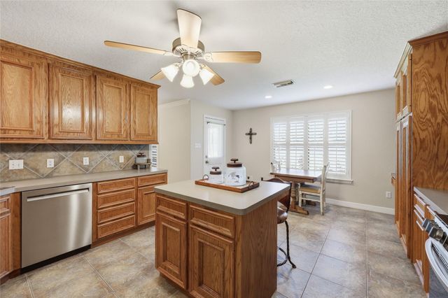 16210 Bluebird Street, Santa Fe, TX 77517