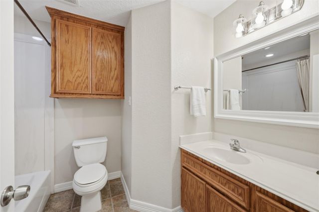 16210 Bluebird Street, Santa Fe, TX 77517