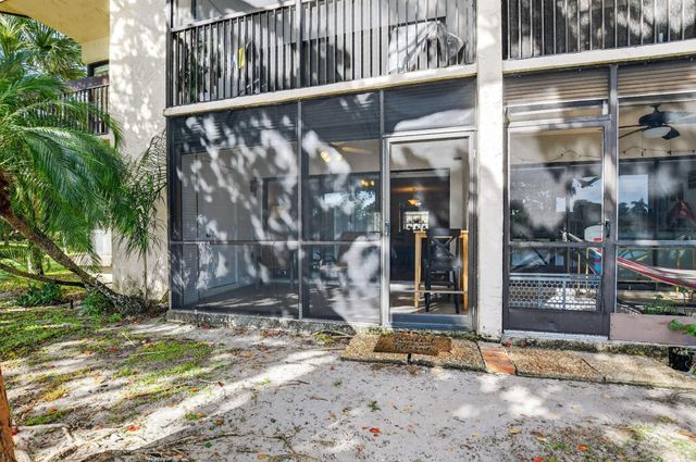 2297 SW 15th Street 127, Deerfield Beach, FL 33442