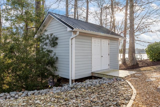 170 Catnip Point Road, Bath, NC 27808