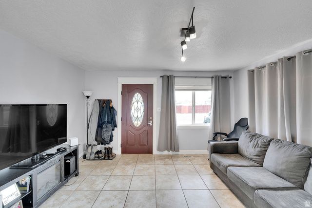 5792 S SALEM AVE, Salt Lake City, UT 84118