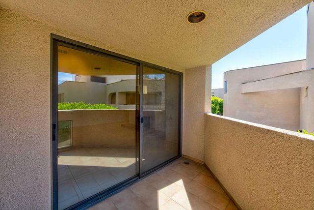 969 Village Square N, Palm Springs, CA 92262