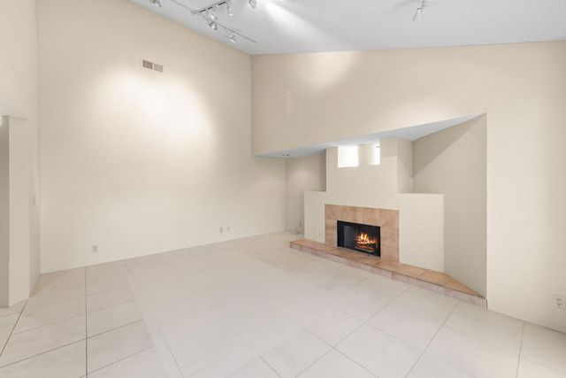 969 Village Square N, Palm Springs, CA 92262