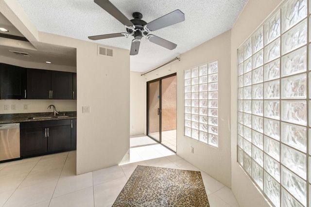 969 Village Square N, Palm Springs, CA 92262
