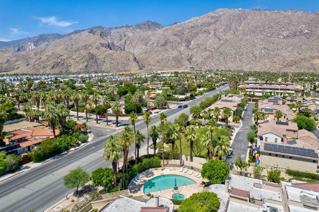 969 Village Square N, Palm Springs, CA 92262