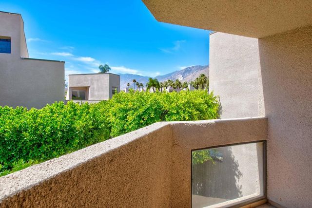 969 Village Square N, Palm Springs, CA 92262