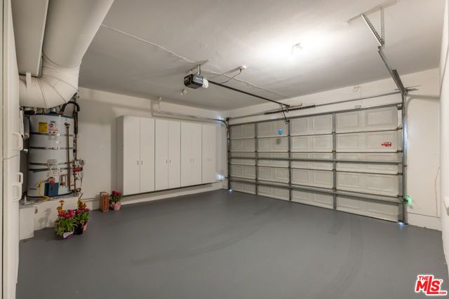 869 S Bundy Drive, Los Angeles, CA 90049