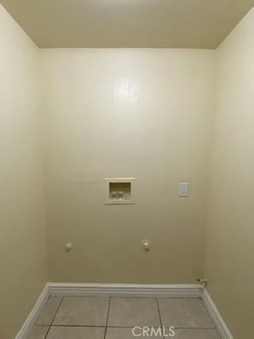 650 E 81st Street, Los Angeles, CA 90001