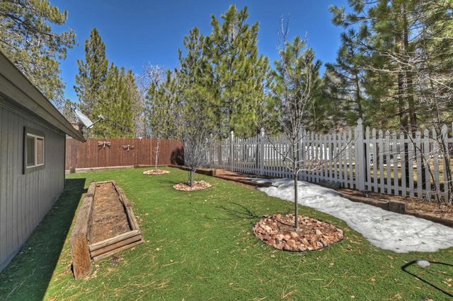 40138 Hillcrest Drive, Big Bear, CA 92315