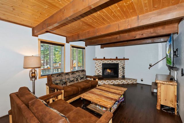 40138 Hillcrest Drive, Big Bear, CA 92315