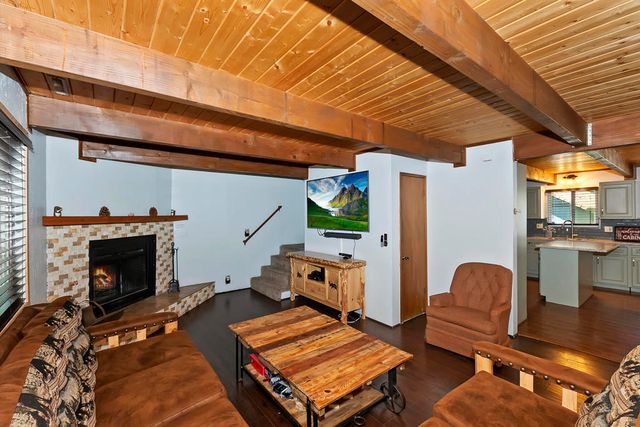 40138 Hillcrest Drive, Big Bear, CA 92315