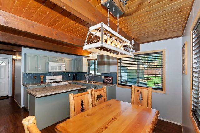 40138 Hillcrest Drive, Big Bear, CA 92315