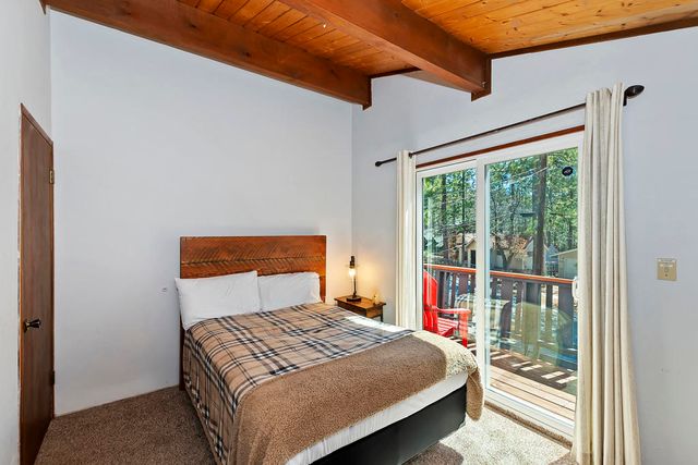 40138 Hillcrest Drive, Big Bear, CA 92315