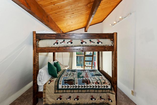 40138 Hillcrest Drive, Big Bear, CA 92315