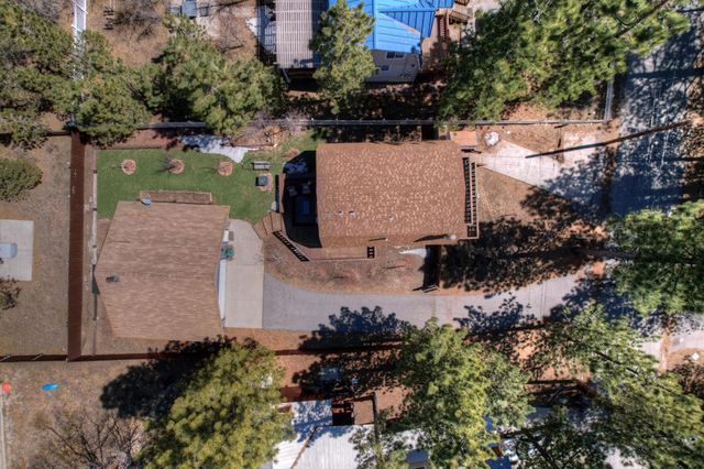 40138 Hillcrest Drive, Big Bear, CA 92315