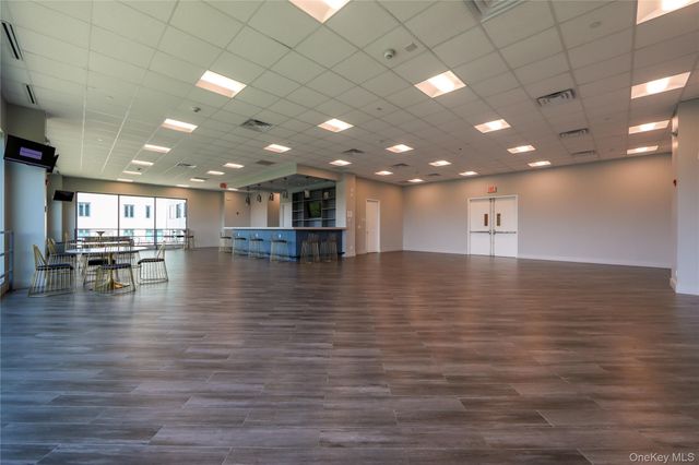 701 Ridge Hill Boulevard 1J, Yonkers, NY 10710