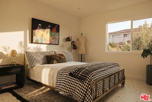 1926 N Crescent Heights Boulevard, Los Angeles, CA 90069