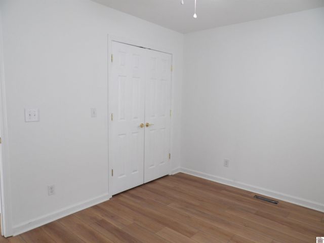 701 N 13th St 1 Blk 2, Mayfield, KY 42066