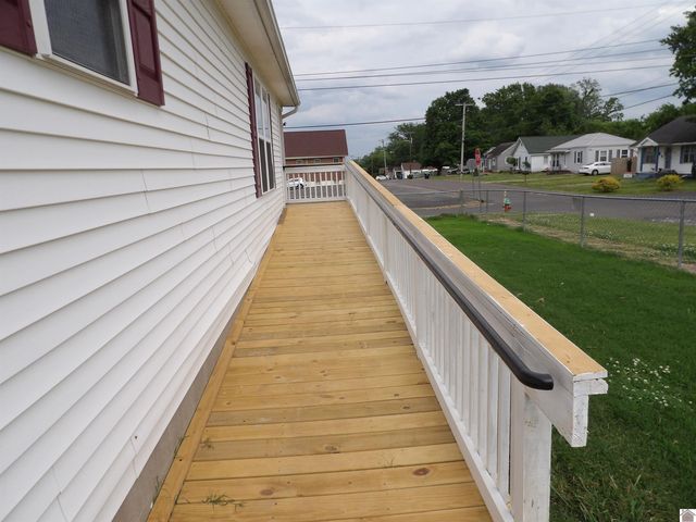 701 N 13th St 1 Blk 2, Mayfield, KY 42066