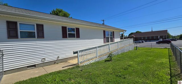 701 N 13th St 1 Blk 2, Mayfield, KY 42066