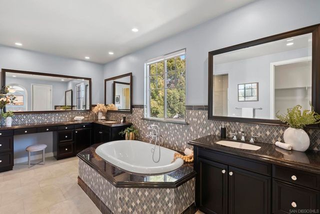 15639 Via Montecristo, San Diego, CA 92127