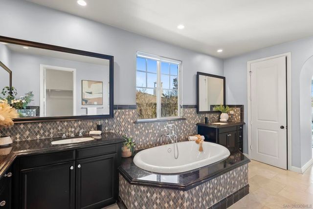 15639 Via Montecristo, San Diego, CA 92127