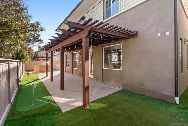15639 Via Montecristo, San Diego, CA 92127