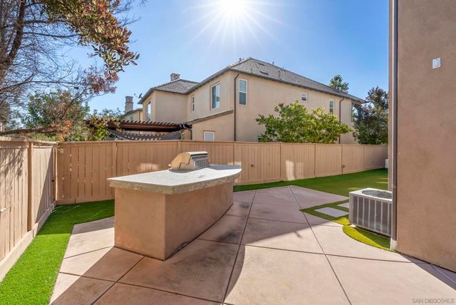 15639 Via Montecristo, San Diego, CA 92127