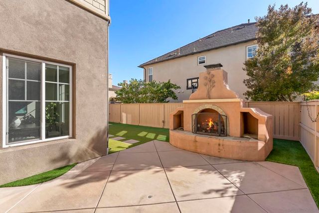 15639 Via Montecristo, San Diego, CA 92127