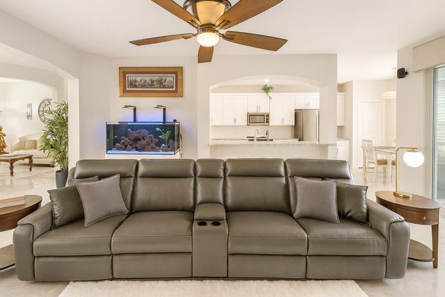 4057 SHAWN CIRCLE, Orlando, FL 32826