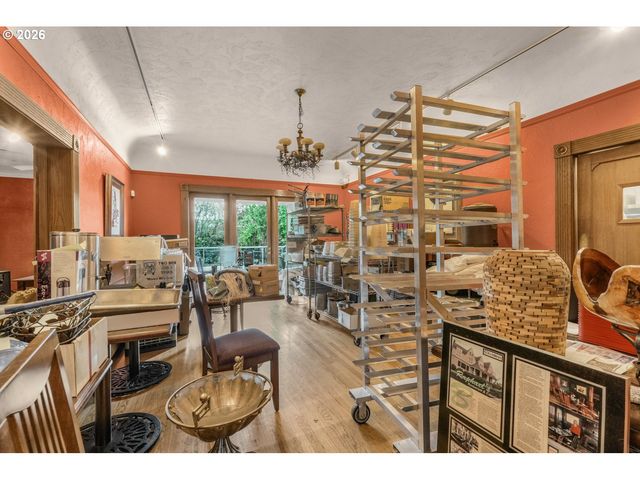 233 Se 4TH St, Pendleton, OR 97801