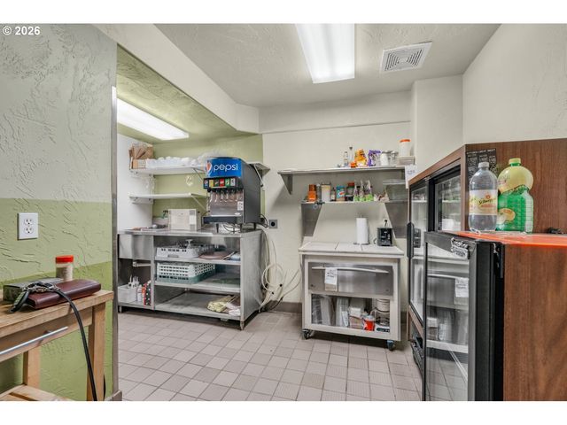 233 Se 4TH St, Pendleton, OR 97801