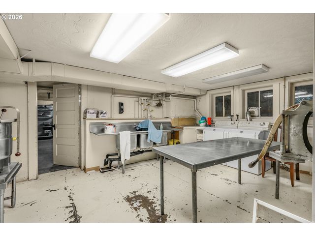 233 Se 4TH St, Pendleton, OR 97801
