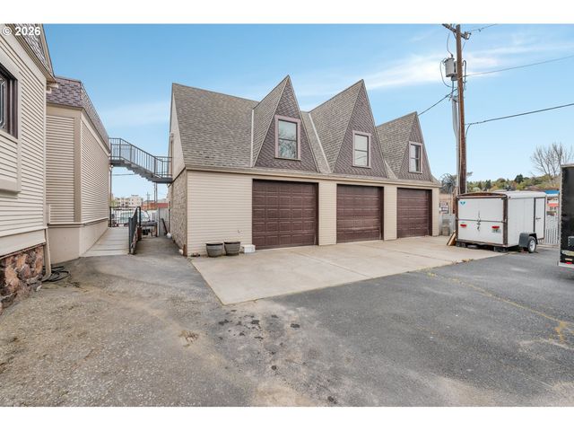 233 Se 4TH St, Pendleton, OR 97801