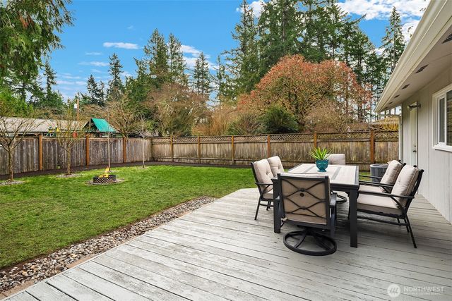 922 208th Ave NE, Sammamish, WA 98074